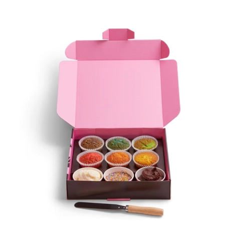 Rainbow Cupcake Decorating Kit (includes palette knife)