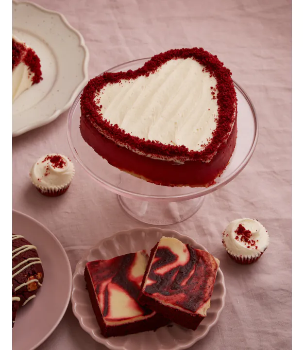 Red Velvet Cheesecake