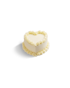 Snowy Heart Cake 